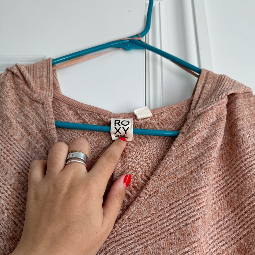 Roxy Pullover - image 3